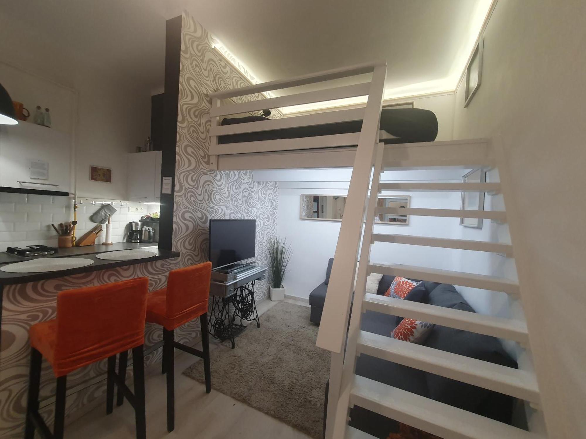 Castlehill Apartman The Perfect Blend Of Urban Living And Sightseeing Convenience Budapest Exteriör bild