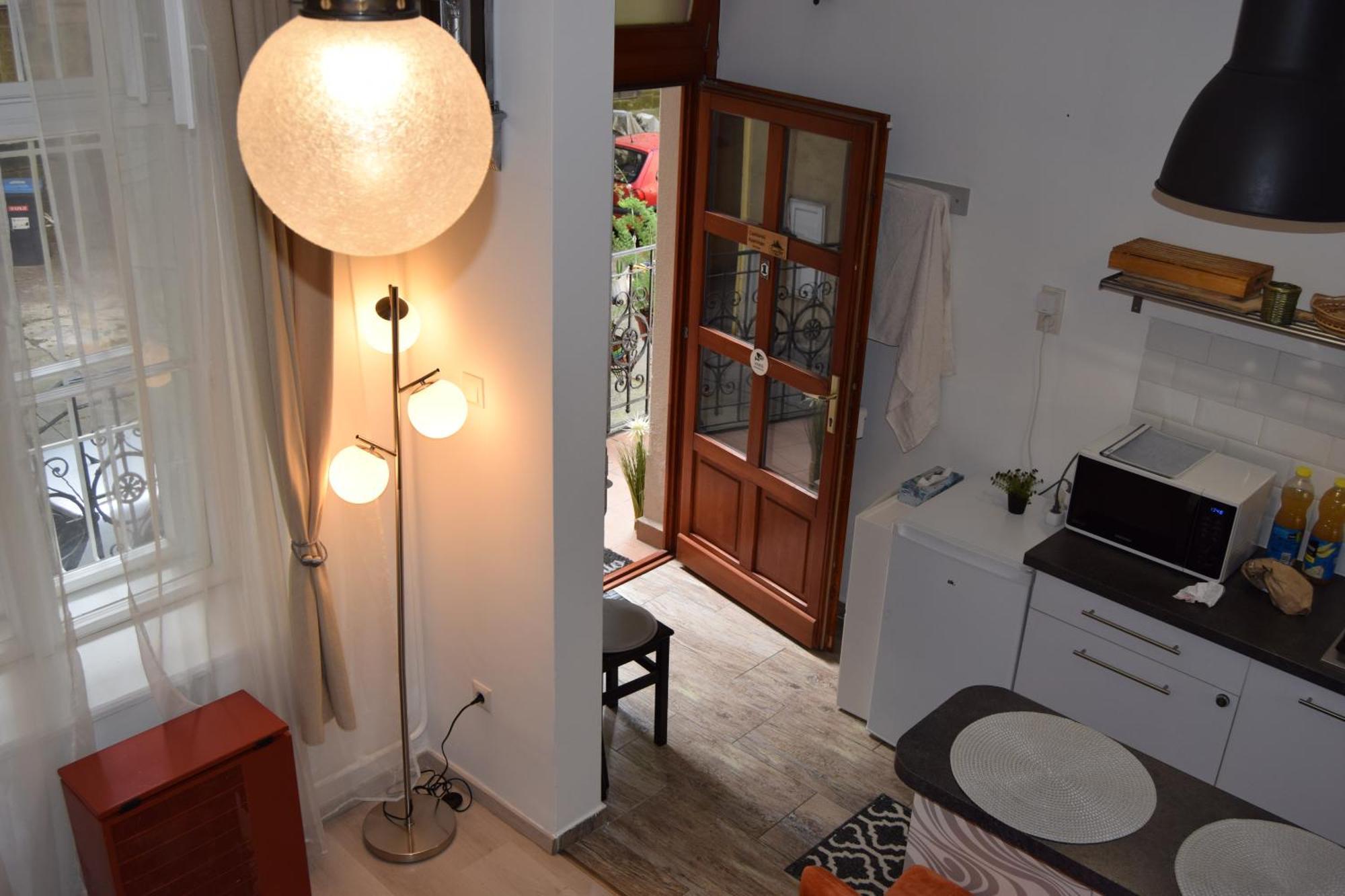Castlehill Apartman The Perfect Blend Of Urban Living And Sightseeing Convenience Budapest Exteriör bild