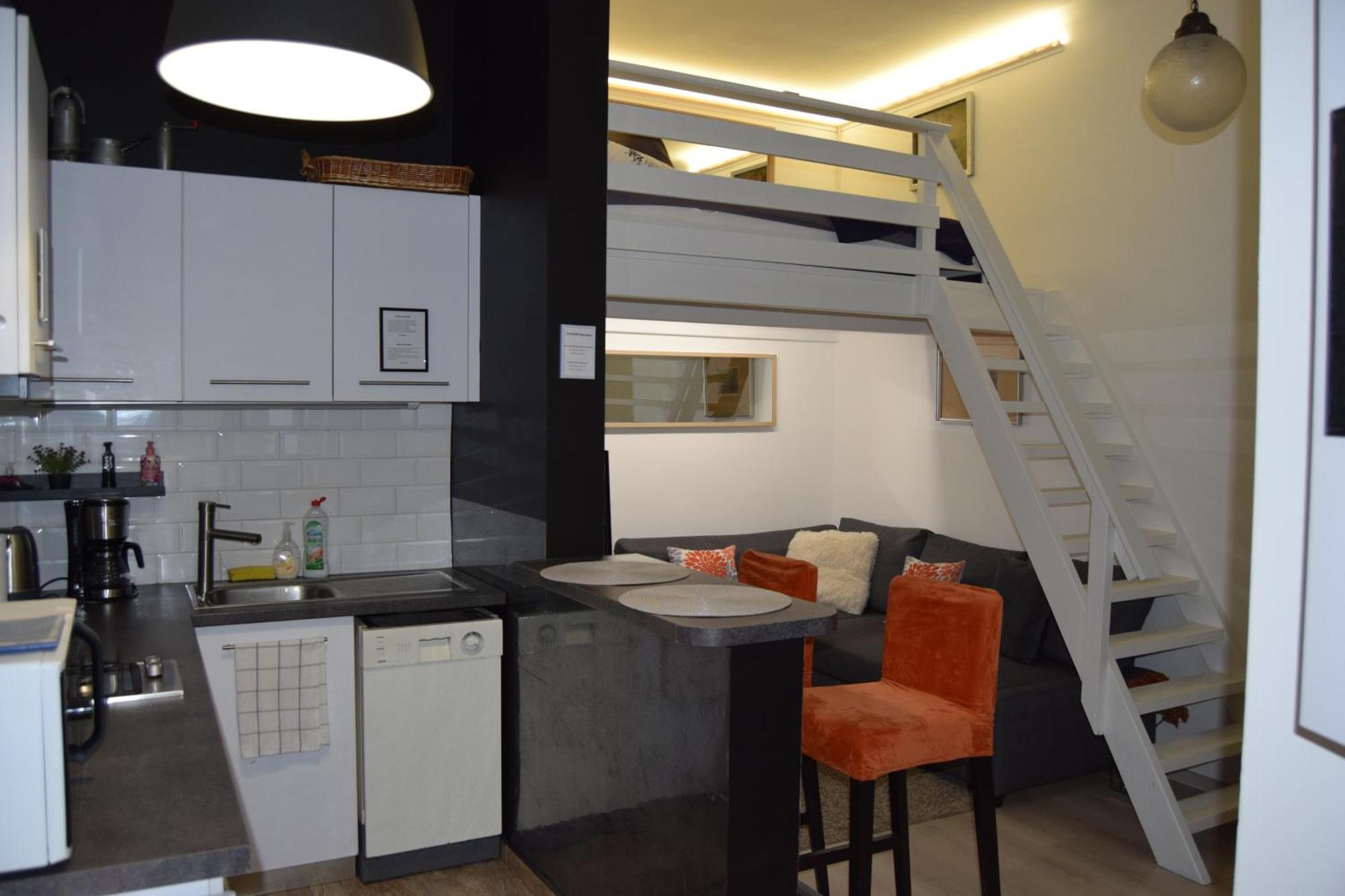 Castlehill Apartman The Perfect Blend Of Urban Living And Sightseeing Convenience Budapest Exteriör bild